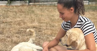 tracy pet sitter à ST AUGUSTIN DES BOIS 49170