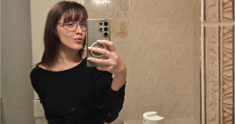 alycia pet sitter à VILLIERS LE MORHIER 28130_1