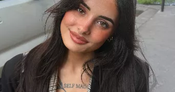 aurelie pet sitter à STE FOY LES LYON 69110