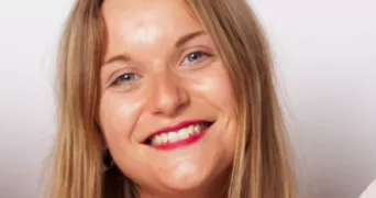 prisca pet sitter à ST LUBIN DES JONCHERETS 28350