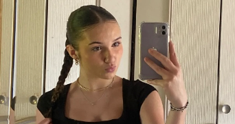 eva pet sitter à ST VINCENT SUR OUST 56350_0