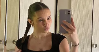 eva pet sitter à ST VINCENT SUR OUST 56350