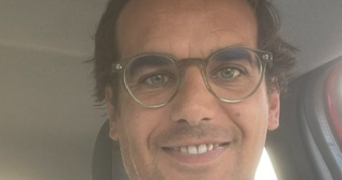 gilles pet sitter à  34130