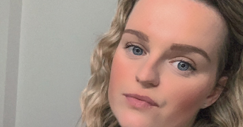 justine pet sitter à ST DOULCHARD 18230_0