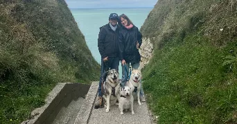 julia pet sitter à SENNEVILLE SUR FECAMP 76400