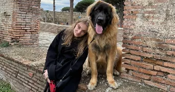 charline pet sitter à LORAY 25390