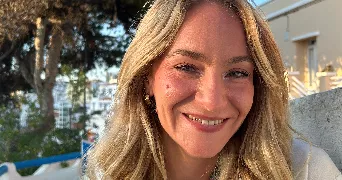 chloé pet sitter à LYON 06 69006