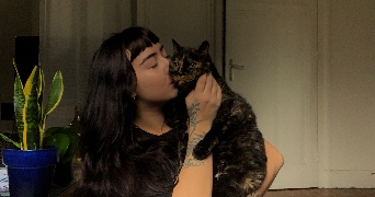 laury pet sitter à ST PIERRE DE CHANDIEU 69780_0
