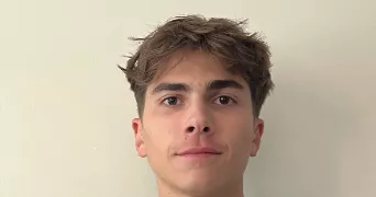 lucas pet sitter à CHABEUIL 26120