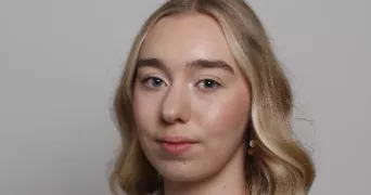 alicia pet sitter à PARIS 17 75017