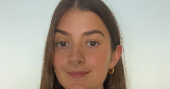 julia pet sitter à SURESNES 92150_0