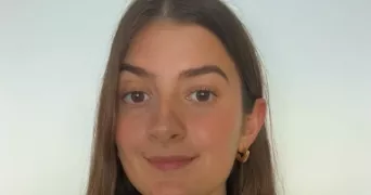 julia pet sitter à SURESNES 92150