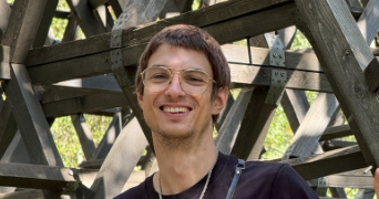 aleksandr pet sitter à LYON 01 69001_0