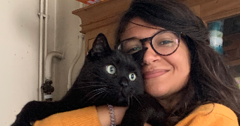 samia pet sitter à  75013