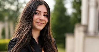 julie pet sitter à CHATEAU SALINS 57170