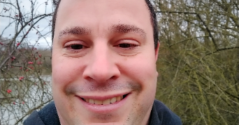 damien pet sitter à FAGNIERES 51510_0