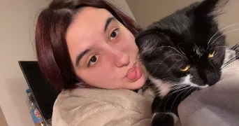 laurine pet sitter à ROULLET ST ESTEPHE 16440