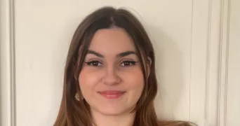 léna pet sitter à PARIS 15 75015
