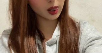 tess pet sitter à BAGNOLS SUR CEZE 30200