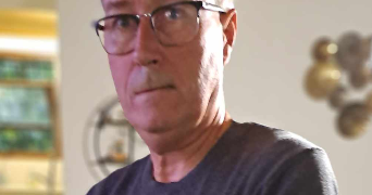 eric pet sitter à  06600