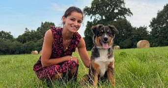 léana dog sitter à SCILLE 79240