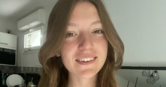 célia pet sitter à POMPIGNAC 33370_0