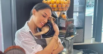 nesrine pet sitter à PARIS 15 75015