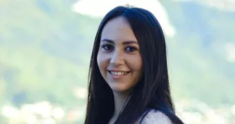 mélanie pet sitter à L HAY LES ROSES 94240