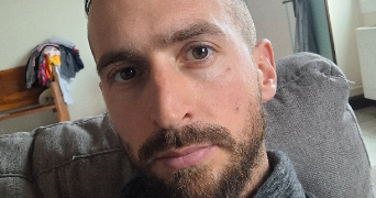 nicolas dog sitter à NANTEUIL 79400_0