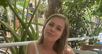 louise pet sitter à PARIS 11 75011