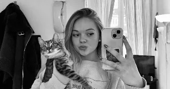 manon pet sitter à LILLE 59000