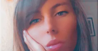 lea pet sitter à HYERES 83400