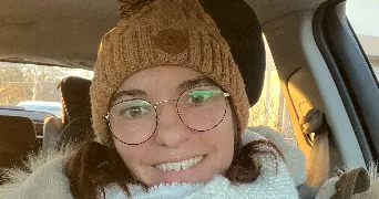 magali pet sitter à LE LUC 83340