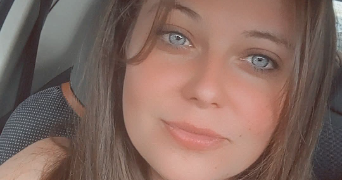 alyssia pet sitter à ERNEE 53500_0