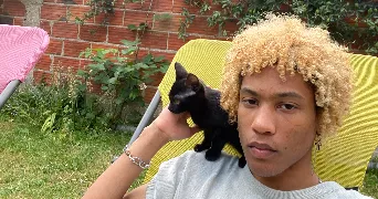 adrien pet sitter à PARIS 19 75019