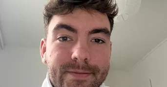 jérémy pet sitter à LYON 08 69008