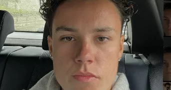 léa pet sitter à VERT LE PETIT 91710