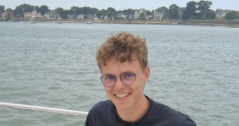 théodore pet sitter à LE POULIGUEN 44510_0
