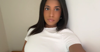 vahilina pet sitter à HEROUVILLE ST CLAIR 14200_0