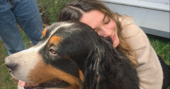 romane pet sitter à SURESNES 92150_1