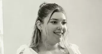 lara pet sitter à CUERS 83390