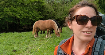 laura pet sitter à BOURGES 18000_1