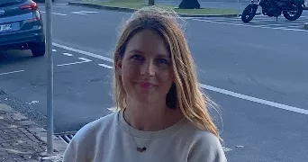 pauline pet sitter à ERDEVEN 56410
