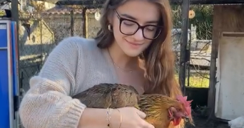camille pet sitter à CHATEAUNEUF GRASSE 06740_1