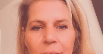 karine pet sitter à LE CHESNAY ROCQUENCOURT 78150