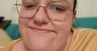 chloé pet sitter à PRESEAU 59990