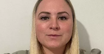 camille pet sitter à MIRIBEL 01700