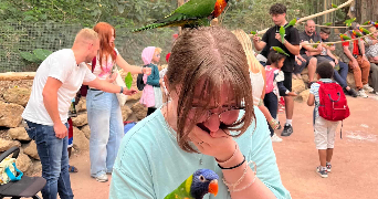 chloé pet sitter à  27100