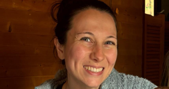 lucie pet sitter à GAZAUPOUY 32480_0