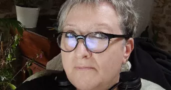 veronique pet sitter à ST LEONARD DE NOBLAT 87400